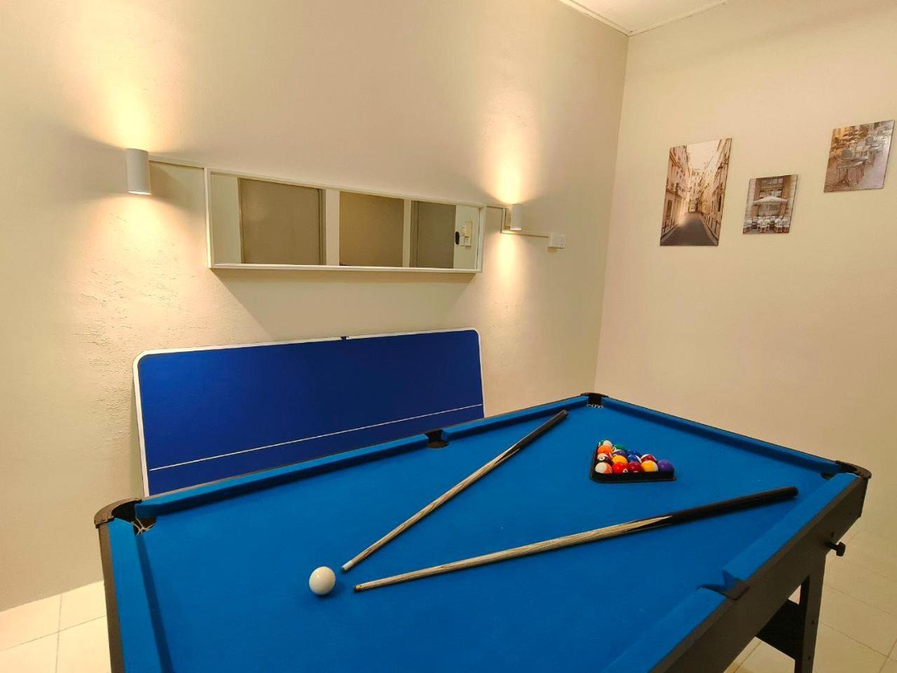 Newcastle Seri Impian Snooker Ping Pong Neflix Keluang Exterior photo